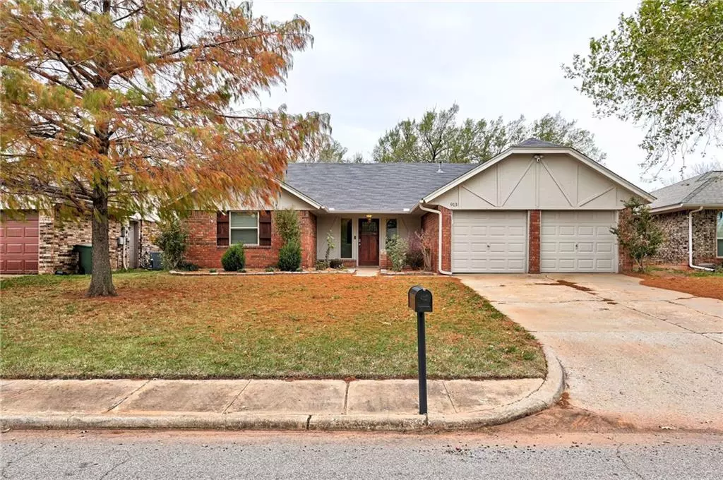 Edmond, OK 73003,913 Mars Circle