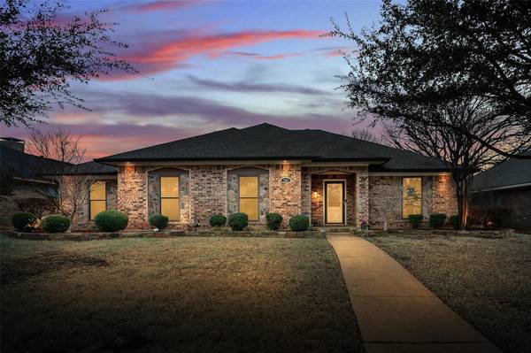 706 Rush Creek Drive, Allen, TX 75002