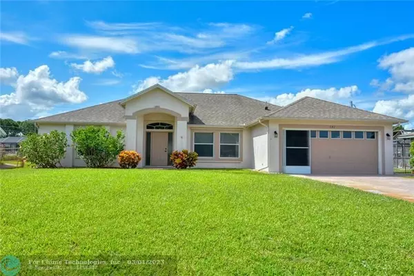 542 SE Voltair Ter, Port Saint Lucie, FL 34983