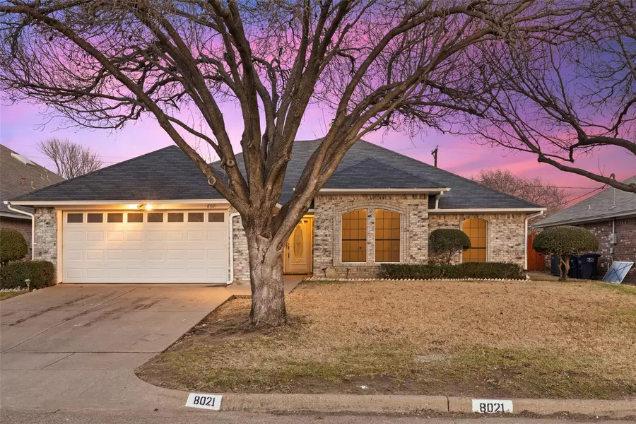 8021 Hulen Park Circle, Fort Worth, TX 76123