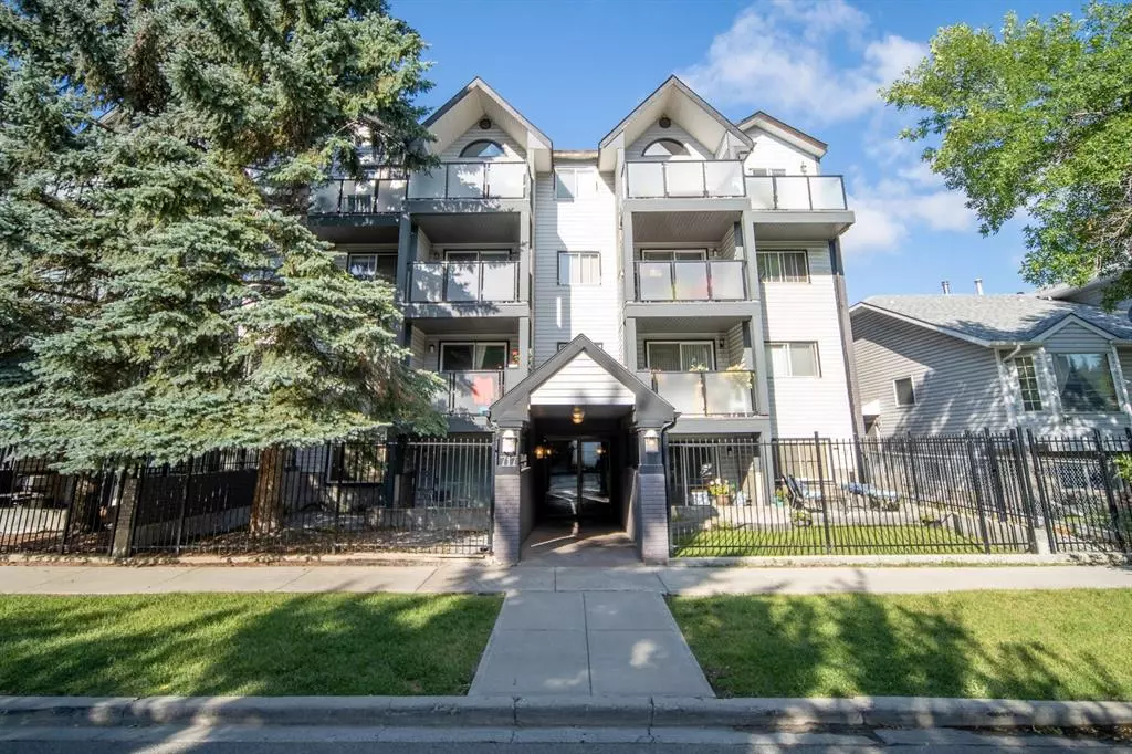 Calgary, AB T2E 3W1,717 4A ST NE #308