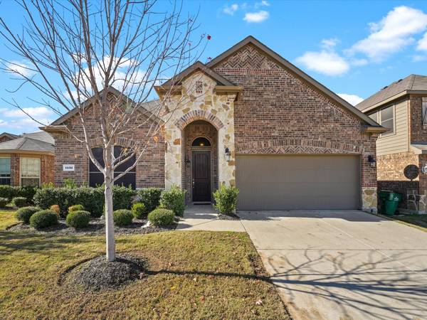 1432 Cheyenne Drive, Aubrey, TX 76227