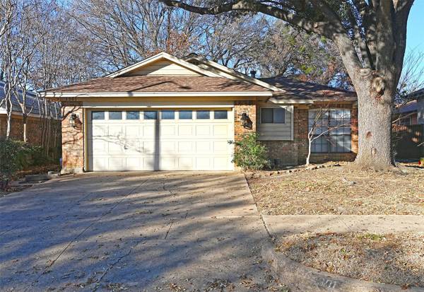 1301 Boardwalk Street, Arlington, TX 76011