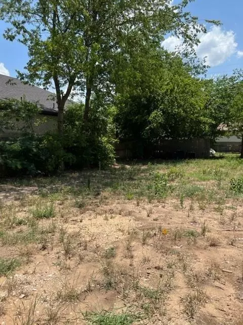 Roanoke, TX 76262,116 Elm Lane