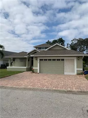 North Fort Myers, FL 33903,9424 Palm Island CIR