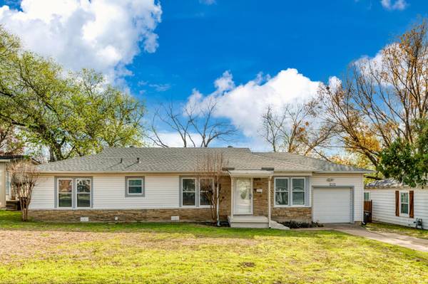 3455 Binyon Avenue, Fort Worth, TX 76133