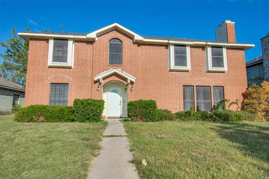 2725 Stillwater Drive, Mesquite, TX 75181