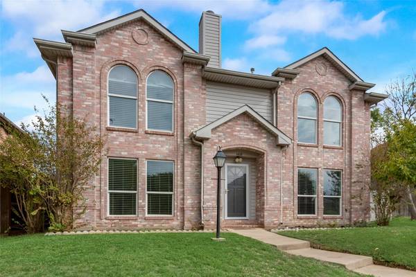 1428 Creekview Drive, Lewisville, TX 75067