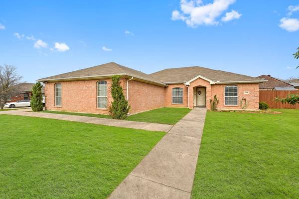 1510 Millbrook Drive, Midlothian, TX 76065