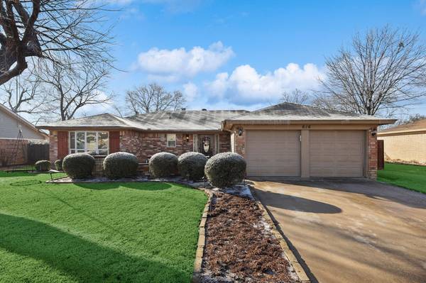 616 Morning Glory Lane, Bedford, TX 76021