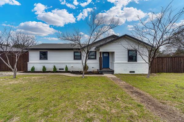 4933 Lewis Avenue, Midlothian, TX 76065