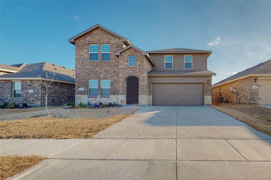 1856 Willow Creek Road, Lancaster, TX 75146