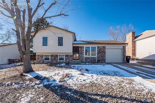 4717 Wilde DR, Colorado Springs, CO 80916