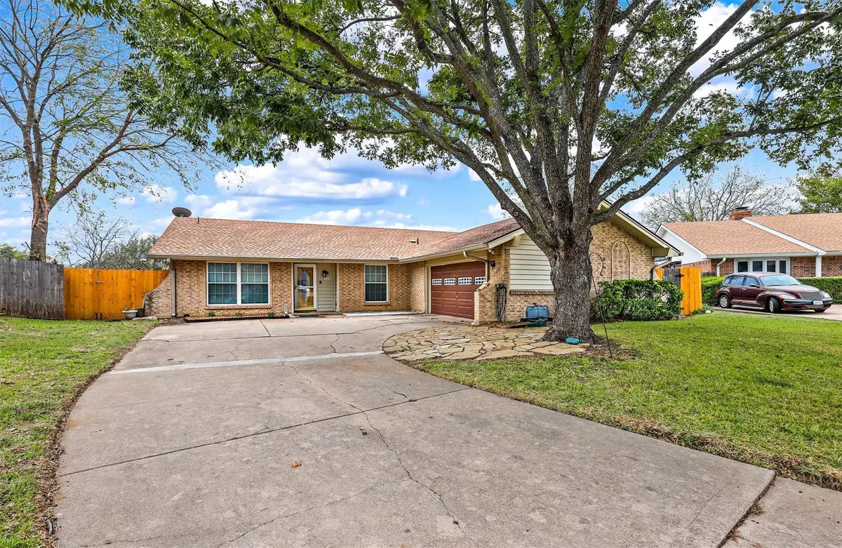 Fort Worth, TX 76116,9009 Softwind Court