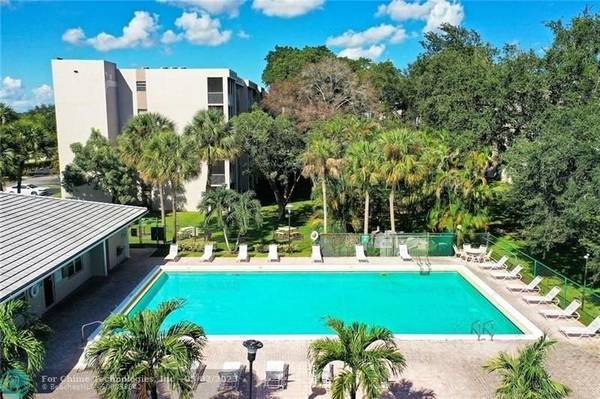 Coral Springs, FL 33071,1075 Riverside Dr  #408