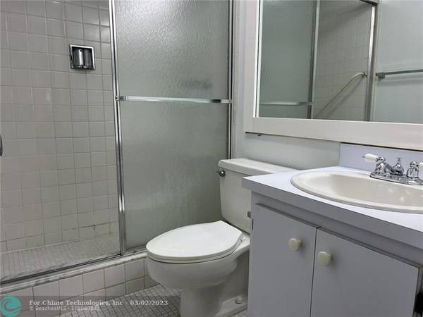 Coral Springs, FL 33071,1075 Riverside Dr  #408