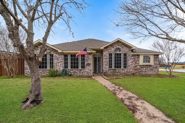 8109 Lake Bend Drive, Rowlett, TX 75088