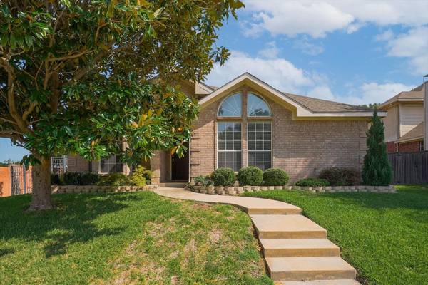 1493 Altstatten Lane, Lewisville, TX 75067