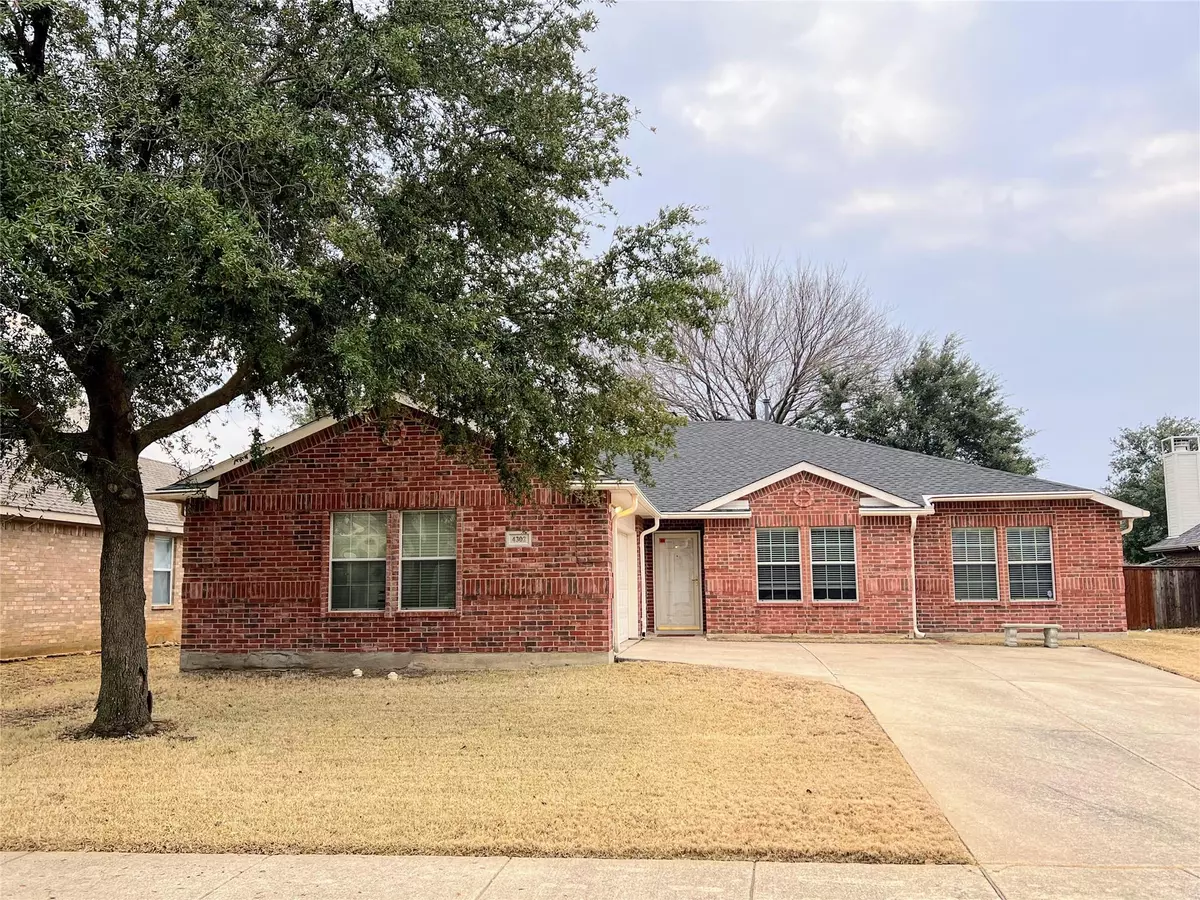 Corinth, TX 76208,4302 Grassy Glen Drive