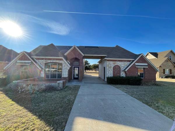 1802 High Point Drive, Pilot Point, TX 76258