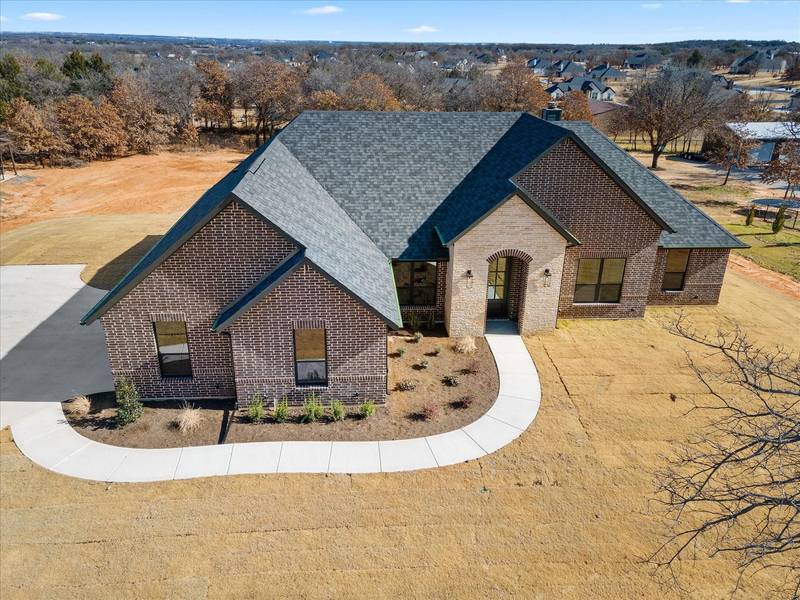 1157 Horizon Trace Drive, Azle, TX 76020