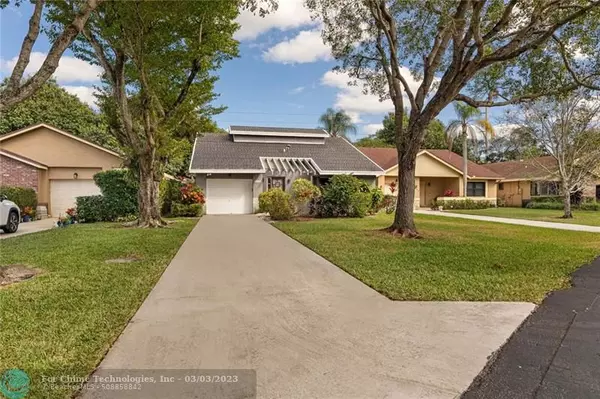 2470 Ginger Ave, Coconut Creek, FL 33063