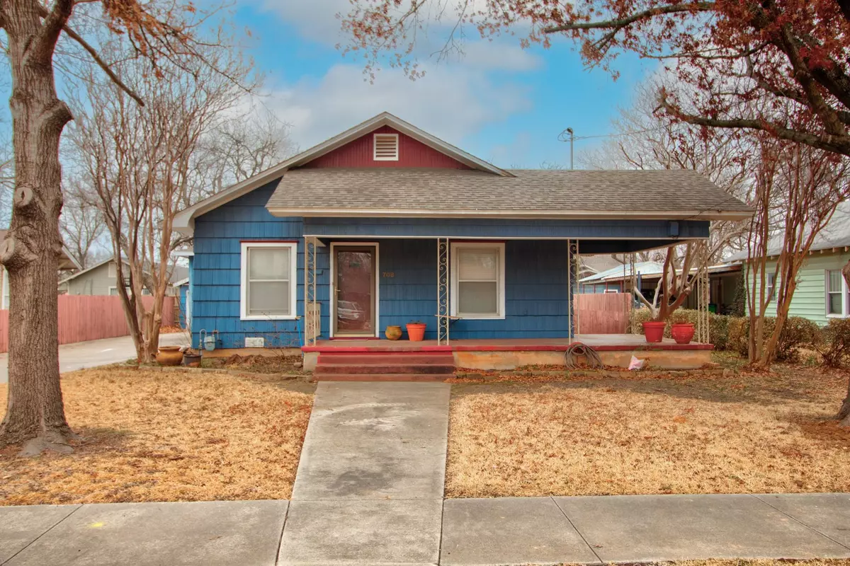 Gainesville, TX 76240,708 S Morris Street