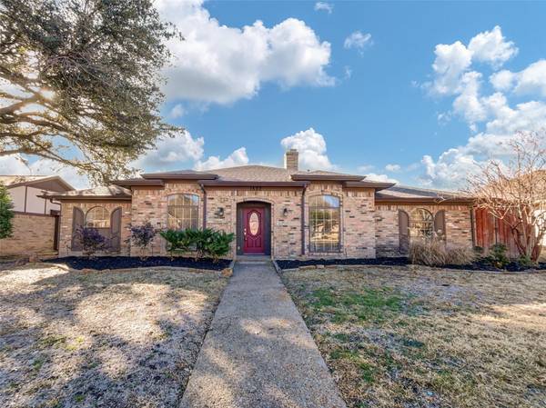 1502 Flintwood Drive, Richardson, TX 75081