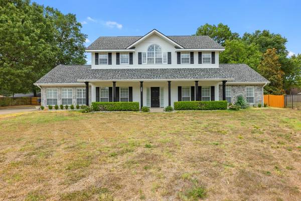 2106 George Richey Road,  Longview,  TX 75604