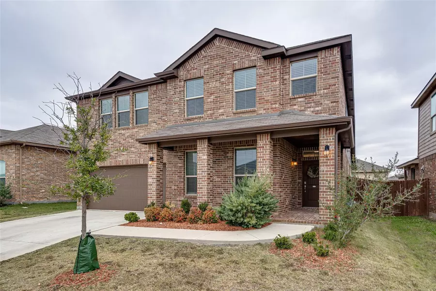 9120 Stormcrow Drive, Fort Worth, TX 76179