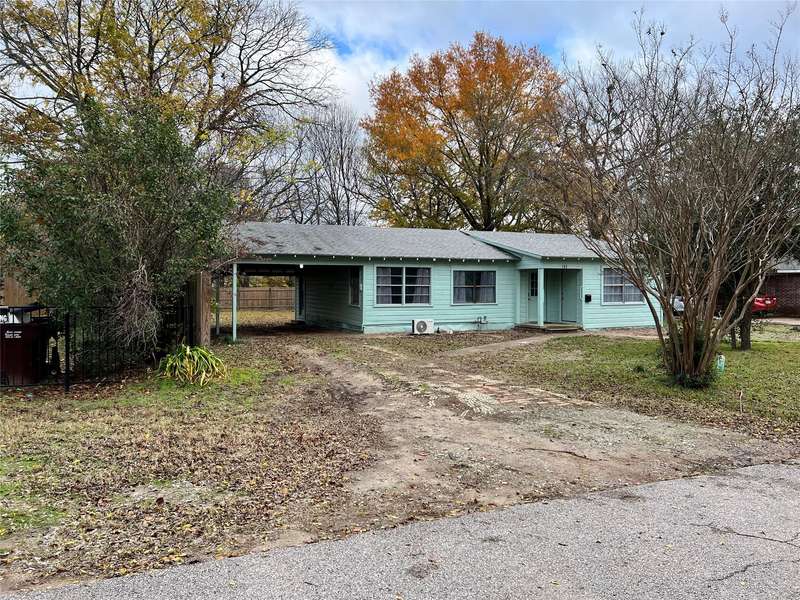 105 Johnson Street, Edgewood, TX 75117