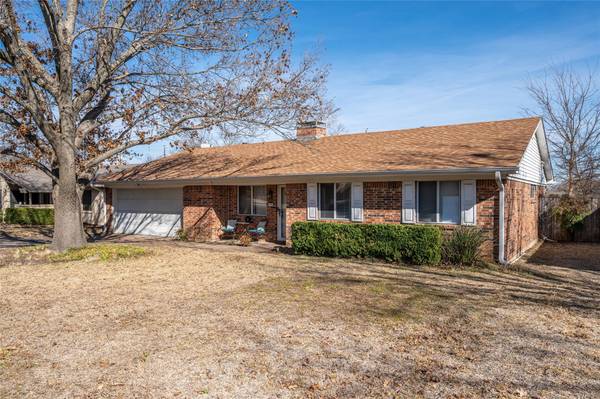 709 Holiday Drive, Sherman, TX 75090