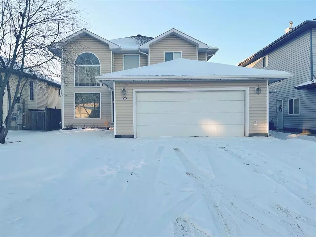 Fort Mcmurray, AB T9K 2M2,128 Laboucane CRES