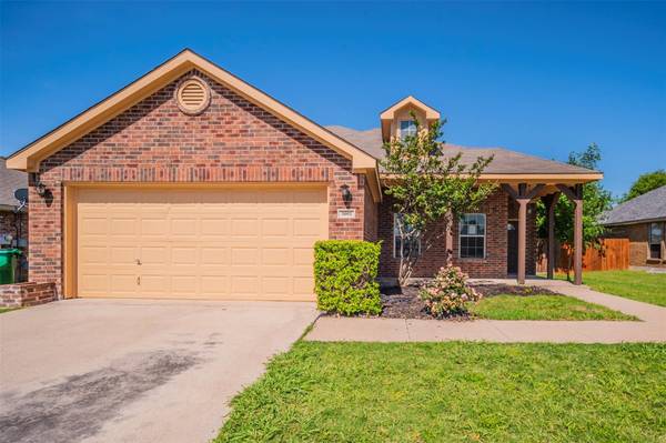 3001 Lake Ridge Drive, Sanger, TX 76266