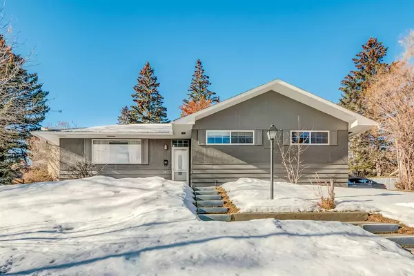 Calgary, AB T2L 0W9,3623 Chippendale DR NW