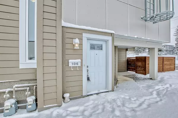 Calgary, AB T2W2P2,13104 Elbow DR SW #106