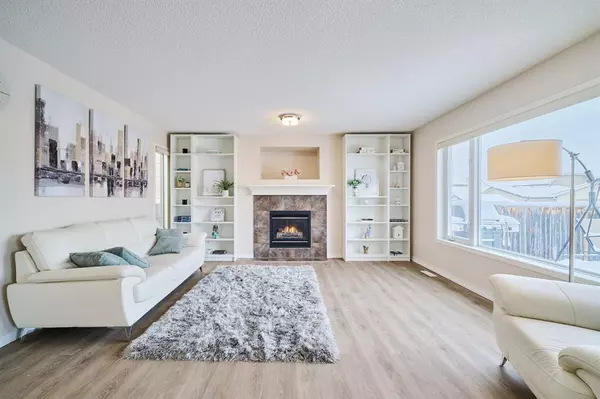 Calgary, AB T3K 5L4,12881 Coventry Hills WAY NE