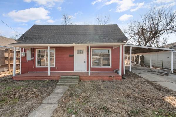 306 Hall Street, Whitesboro, TX 76273