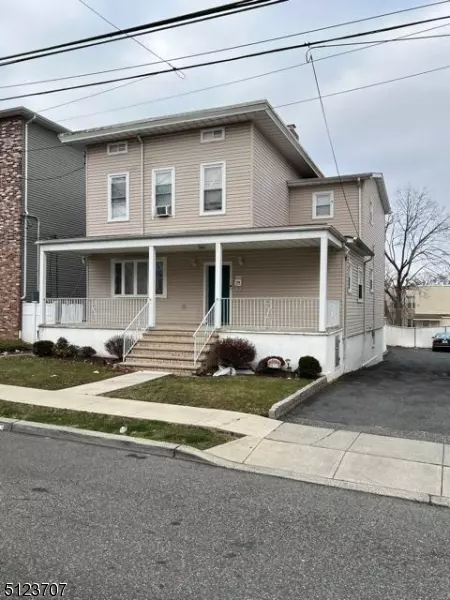 72 Lincoln St, Passaic City, NJ 07055