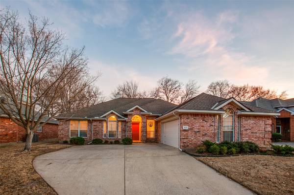 422 Baltusrol Circle, Garland, TX 75044