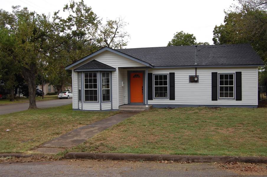 612 Alexander, Ennis, TX 75119