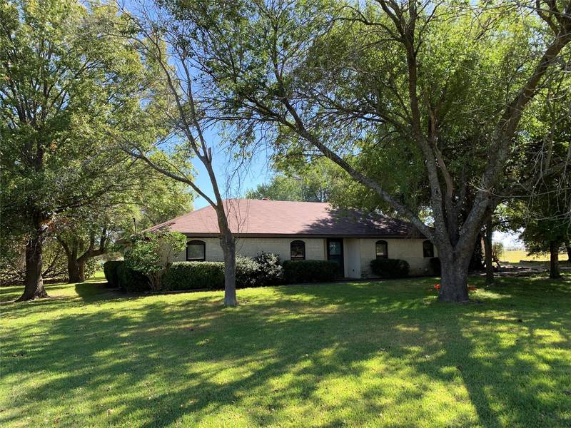 4918 Ensign Road, Ennis, TX 75119