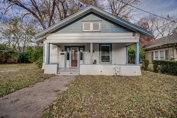 710 N Sherman Street, Ennis, TX 75119