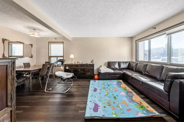 Calgary, AB T3K 3L3,36 Bedfield Close NE