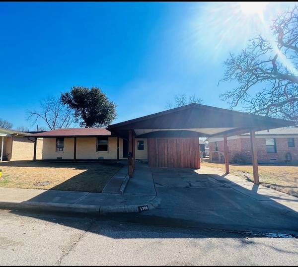 1308 Ridgeview Street, Mesquite, TX 75149