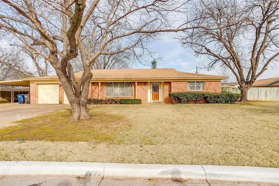 621 Timothy Drive, Fort Worth, TX 76028