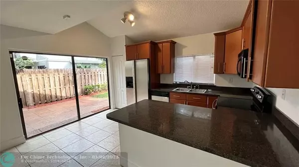 Plantation, FL 33325,632 Commodore Dr  #632