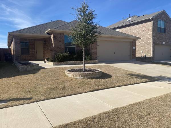 8405 Muddy Creek Drive, Fort Worth, TX 76131