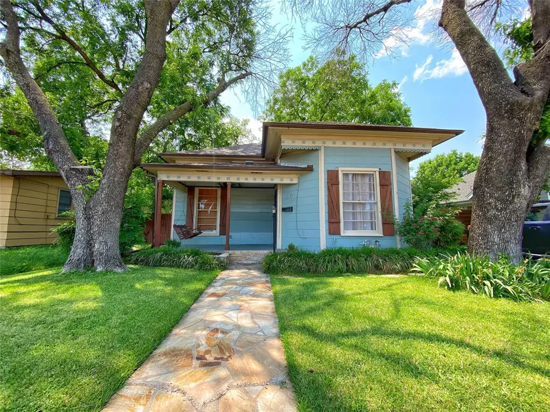 210 S Carroll Boulevard, Denton, TX 76201