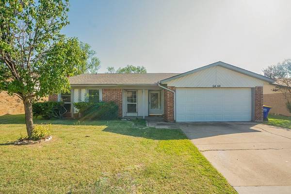 6444 N Park Drive, Watauga, TX 76148